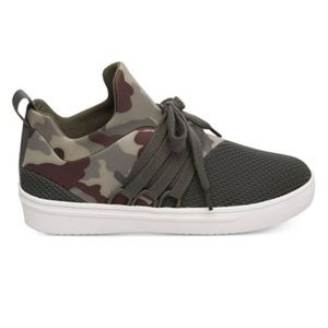 Steve Madden Sneakers